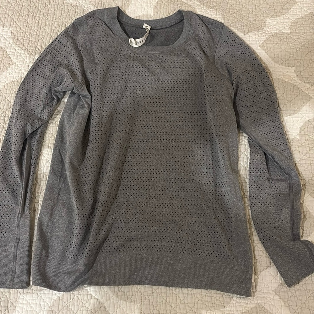 Lulu lemon Breeze by long sleeve